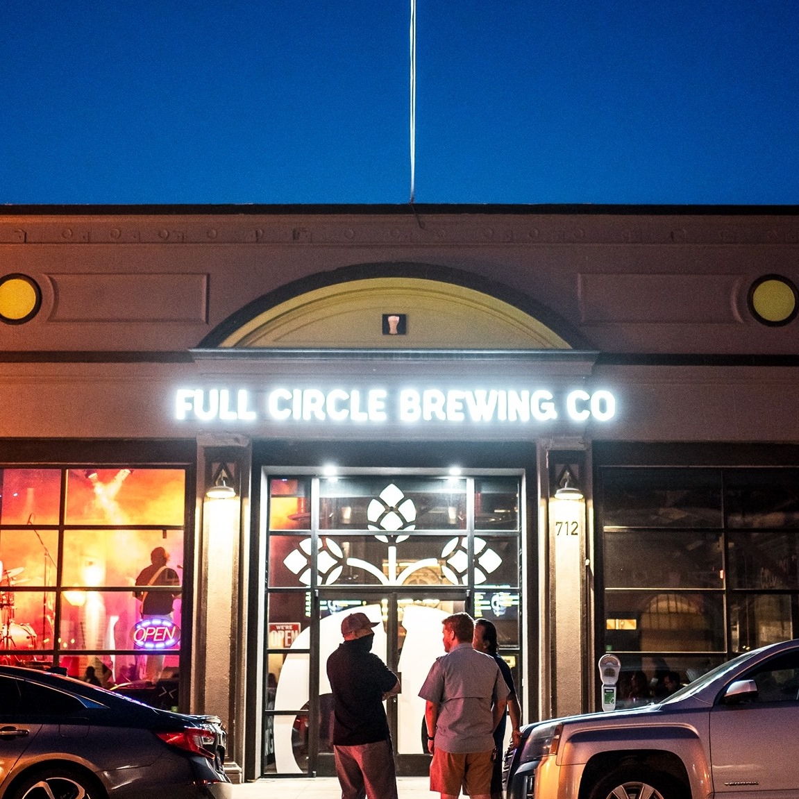 Full Circle Brewery District
